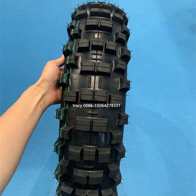 아프리카 시장 최고의 선택 녹색 부드러운 타이어 120/90-18 매일 5000 pcs 생산