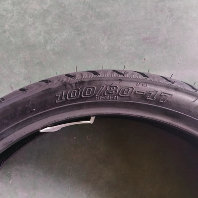 나일론 튜브리스 오토바이크 타이어 100/80-17 OEM Qingdao에서 용납된 로딩 포트