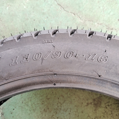 110/90-16 OEM 소매업체용 천연 부틸 고무로 만든 오토바이 타이어 내부 파이프