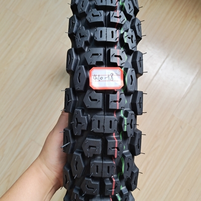 45% 고무 함유 17 인치 3.00-17 모터사이클 타이어 TVS 및 HONDA DIO 모터사이클