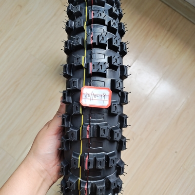 경주용 80/100-19 6pr/8pr Ply 등급과 35%-55% 고무 함량