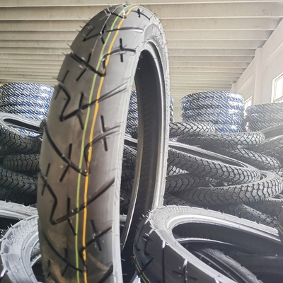 6pr/8pr Ply Rating OEM 타운 경험을 위한 오토바이 타이어 및 튜브