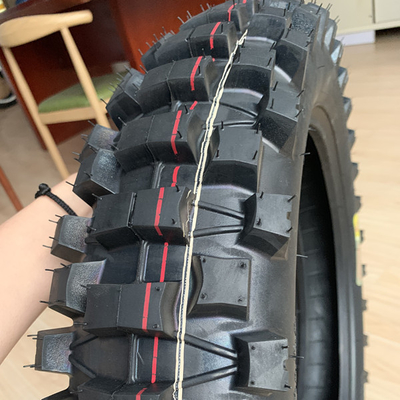 아프리카 시장 및 저렴한 가격에 직접 깊은 디자인 모터사이클 타이어 110/100-18