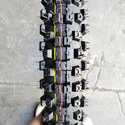 13000PCS 부하 QTY/40'HQ 오토바이크 타이어 80/100-19 35%-45% 고무 함량