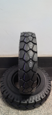 CEAT 400-8 바자흐 투크 투크용 인도 타이어 280kpa 공기 압력 13000PCS 부하 QTY/40'HQ