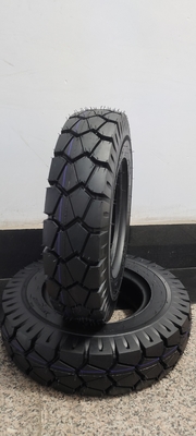 CEAT 400-8 바자흐 투크 투크용 인도 타이어 280kpa 공기 압력 13000PCS 부하 QTY/40'HQ