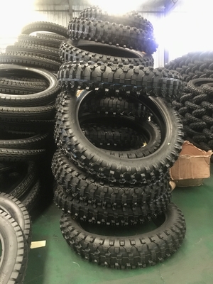 350kg 용량 110/90-16 110/90/16 오프로드 운전용 무관공 모터사이클 타이어