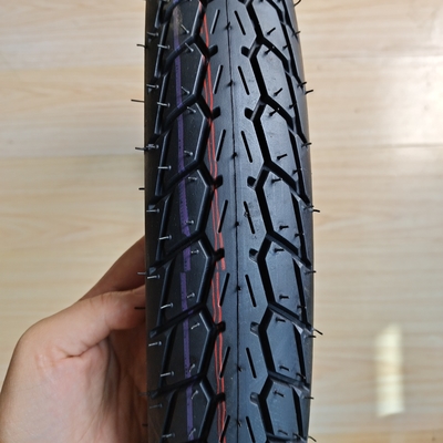 딥 디자인 모터사이클 타이어 60/100-17 및 5000 pcs / 일 생산 용량