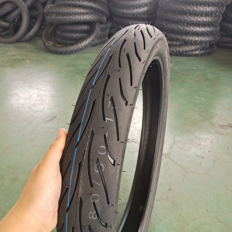 검은색 모터사이클 타이어 / Llantas de Moto / Neumatico Moto 35%-55% 고무 함유