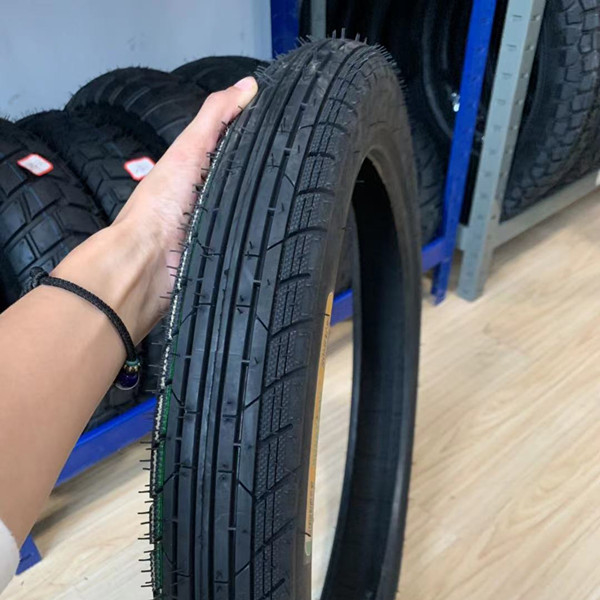 아프리카 시장 2.50 17 오토바이 타이어 20000 KM 작동 기간