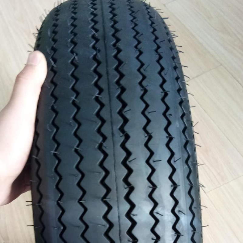 4.50-18 4.00-19 170/80-15 6.7-9kg 이내의 하리용 모터사이클 타이어 및 타이어 케이스